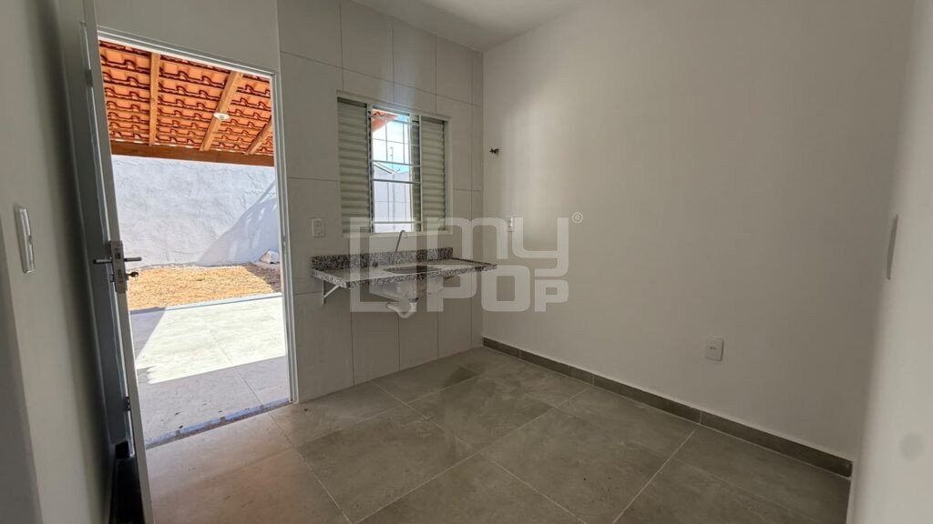 Início 142 Casa Pronta no Cristo Rei | 71m² construídos | terreno 10×20 | pronta para financiar - foto 7